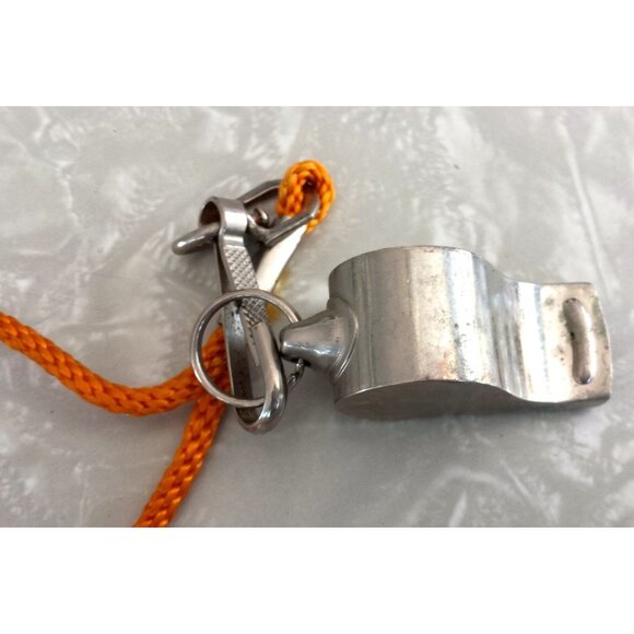 Vintage 1950s Rawlings Acme Whistle Thunder Police Yellow Corded Rope Original - Picture 6 of 8